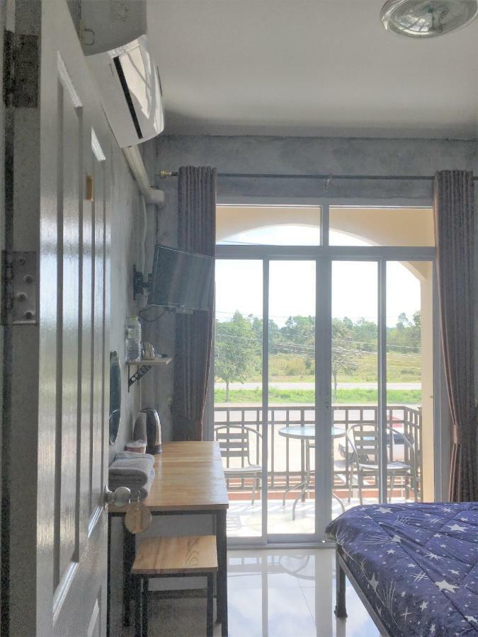 Innkhun House Urt Suratthani Airport Surat Thani Exterior photo