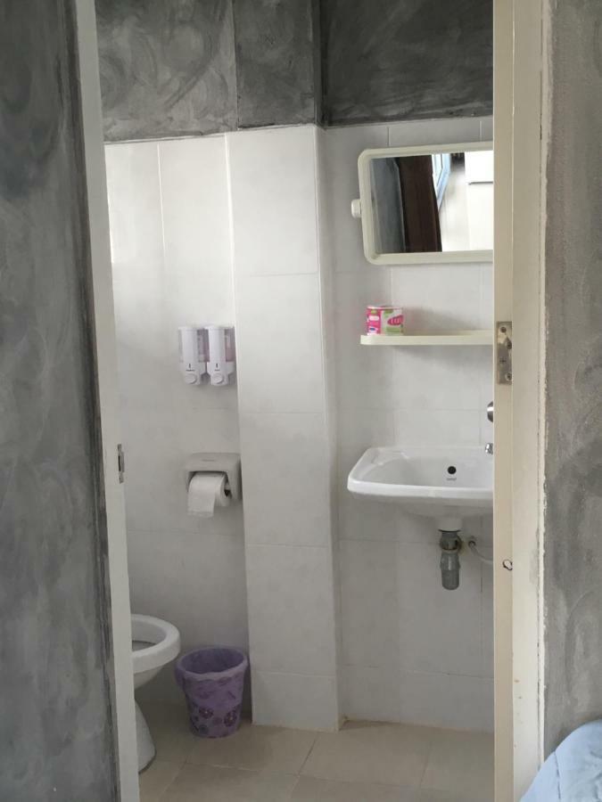 Innkhun House Urt Suratthani Airport Surat Thani Exterior photo